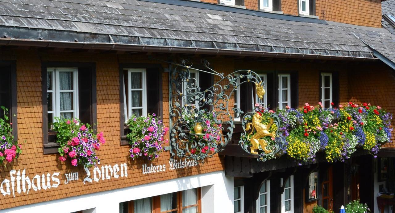 Hotel Zum Loewen - Unteres Wirtshaus Titisee-Neustadt Kültér fotó