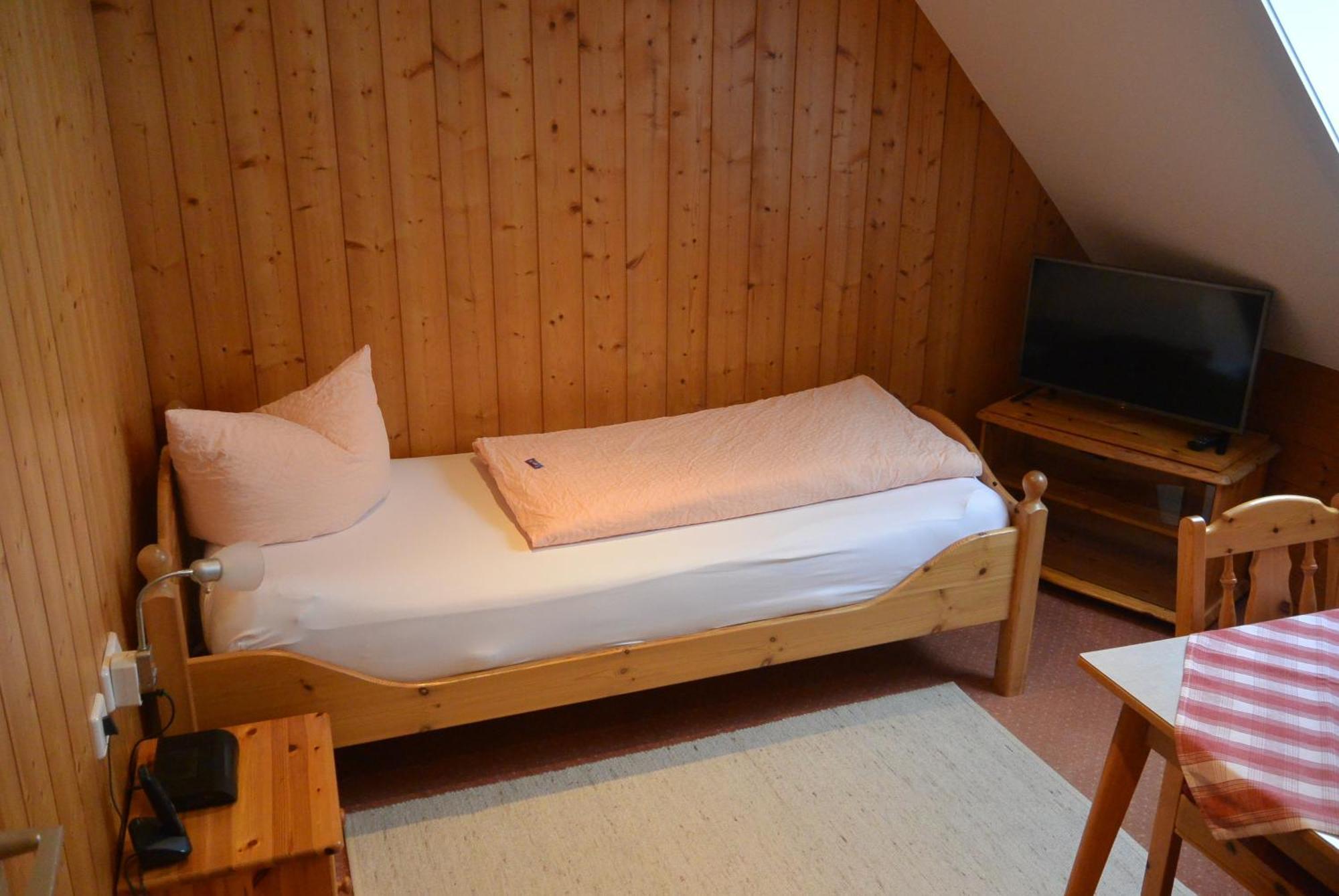 Hotel Zum Loewen - Unteres Wirtshaus Titisee-Neustadt Szoba fotó