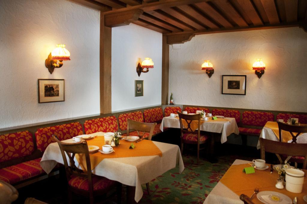 Hotel Zum Loewen - Unteres Wirtshaus Titisee-Neustadt Kültér fotó