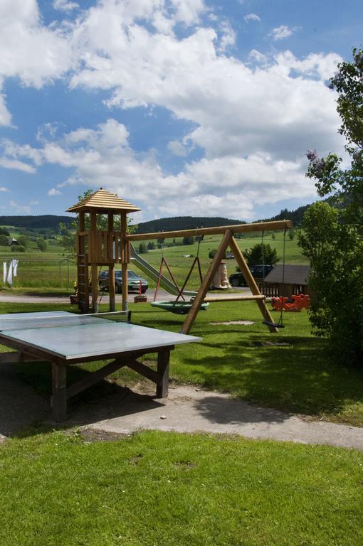 Hotel Zum Loewen - Unteres Wirtshaus Titisee-Neustadt Kültér fotó